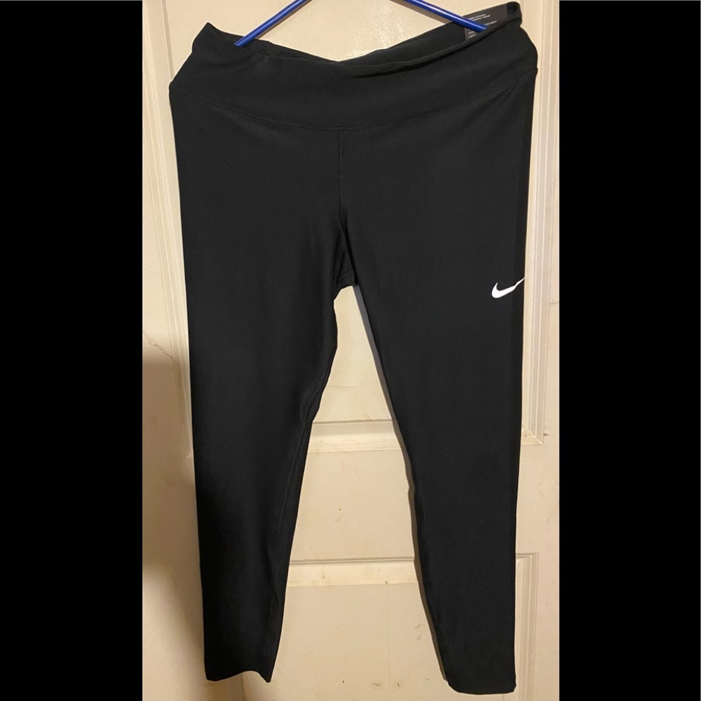 NWT Nike leggings/ tights